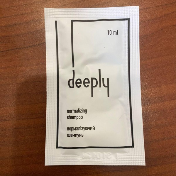Шампунь для волос Deeply hair shampoo саше 10 мл
