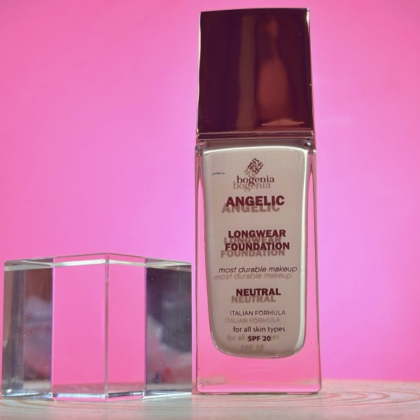 Устойчивая тональная база для лица Bogenia Angelic Longwear Foundation 30 мл 003 Neutral