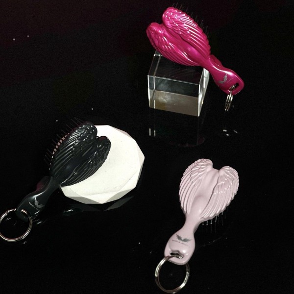 Гребінець Tangle Angel у формі брелока Baby FAB! Рожева Гребінець Tangle Angel у формі брелока Baby FAB! Рожева
