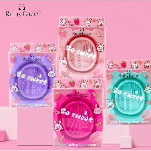 Силіконова миска для миття пензликів та спонжів Ruby Face Mini-folding clean bowl Силіконова миска для миття пензликів та спонжів Ruby Face Mini-folding clean bowl