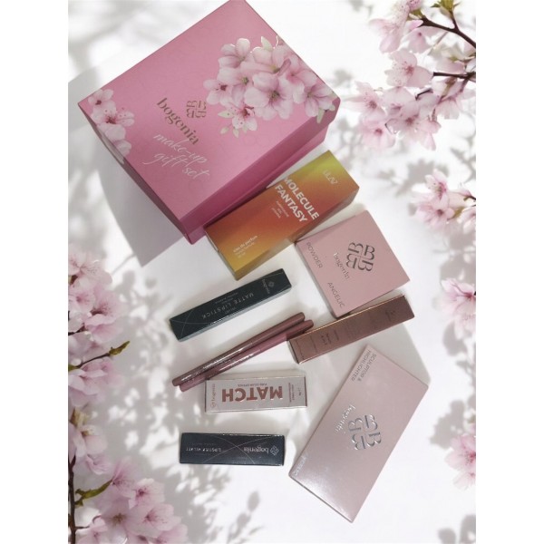 Подарунковий набір Bogenia Makeup Gift Set Подарунковий набір Bogenia Makeup Gift Set
