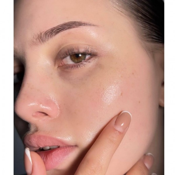 Сироватка для обличчя Moday Needle-Free Therapy Spicule Serum 1200 SHOT зі спікулами 50 мл Сироватка для обличчя Moday Needle-Free Therapy Spicule Serum 1200 SHOT зі спікулами 50 мл